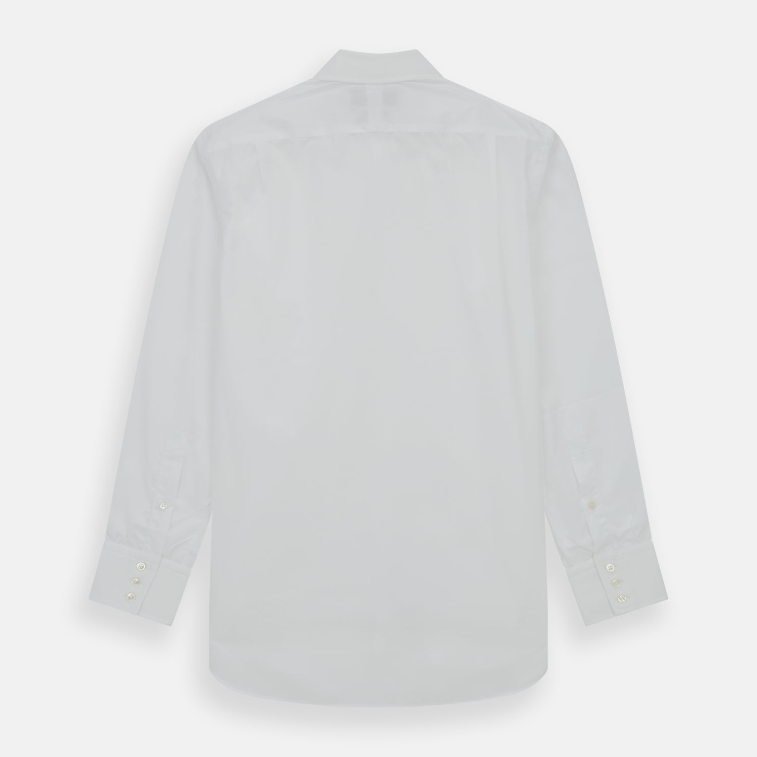 Image 3 of product The Turnbull & Asser White Sea Island Quality Cotton Shirt features a T&A collar and 3-button cuffs, crafted from luxurious cotton and displayed on a white background.