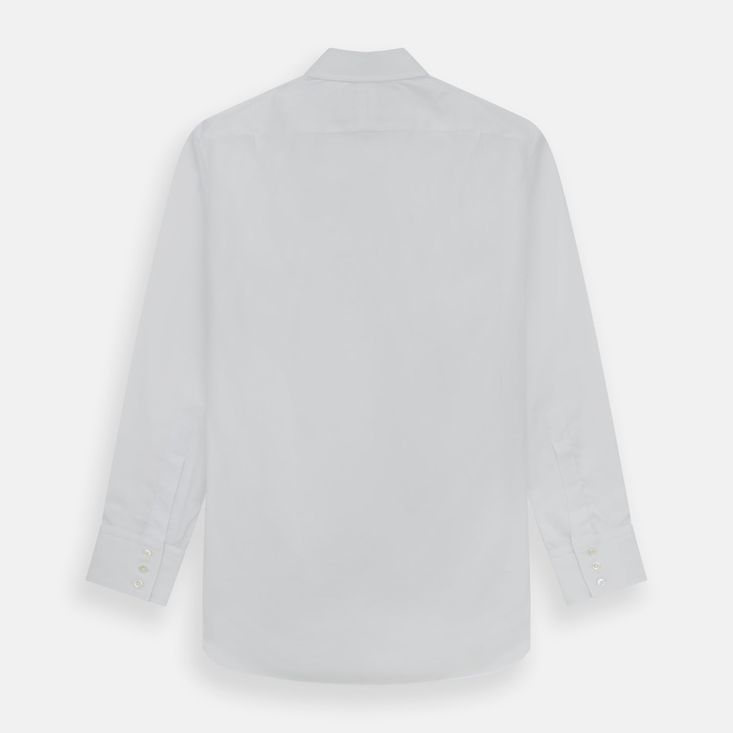 Image 5 of product The Turnbull & Asser White Superfine Oxford Cotton Shirt features a T&A collar and 3-button cuffs—ideal for elegant evening attire, shown against a white background.