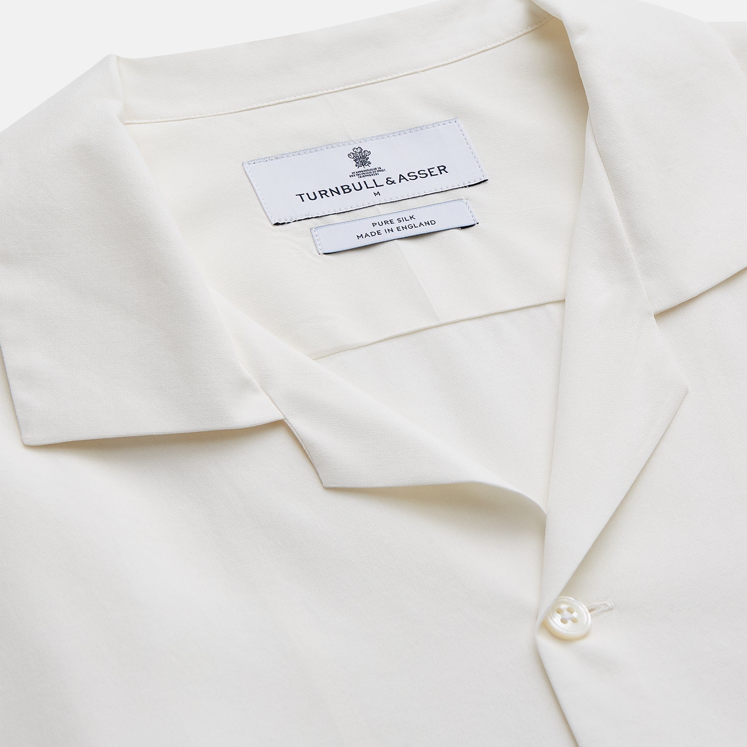 Image 2 of product Cream Silk Holiday Fit Phillips Shirt