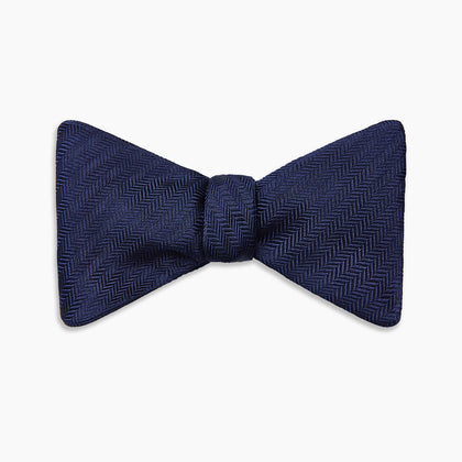 HERRINGBONE NAVY BOW TIE Image 3