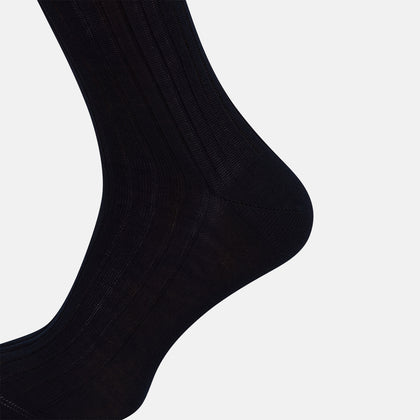 Midnight Thick Knit Mid-Length Socks Image 3