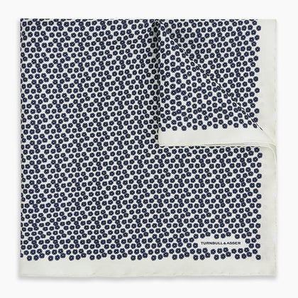 Floral White Pocket Square in Silk Image 4
