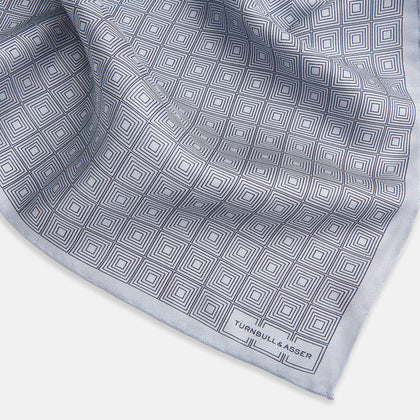 Geometric Silver Pocket Square in Silk Image 1