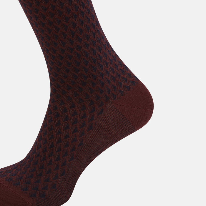 Burgundy Motif Intarsia Wool Mid-length Socks Image 3