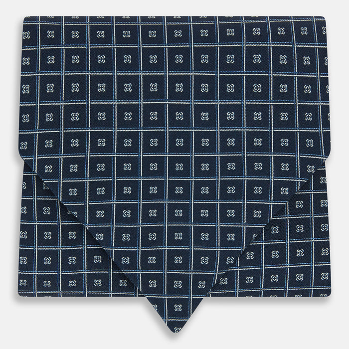 Geometric Navy Quatrefoil Motif Ascot Tie in Silk