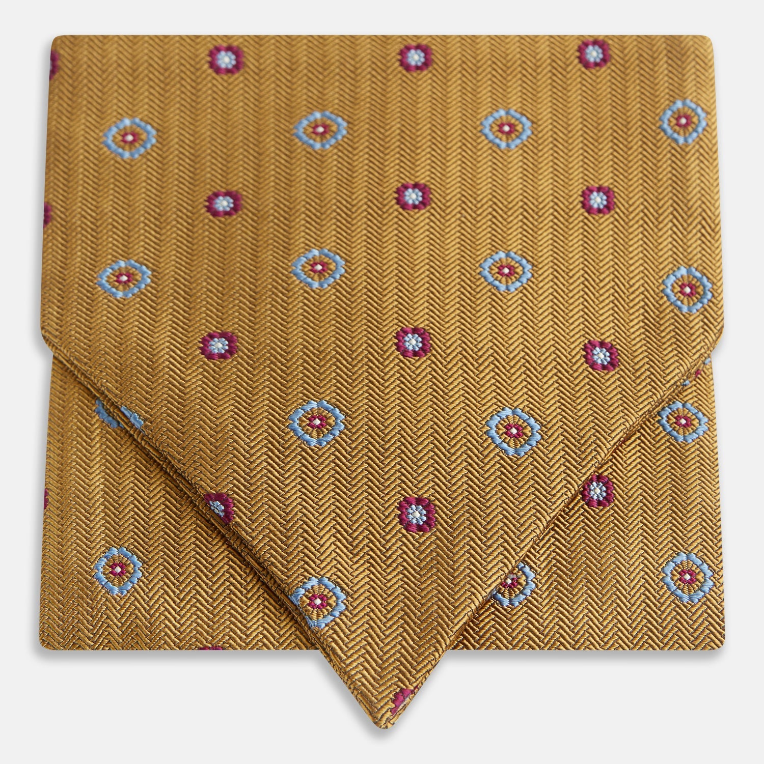 Gold Motif Silk Cravat – Turnbull & Asser UK