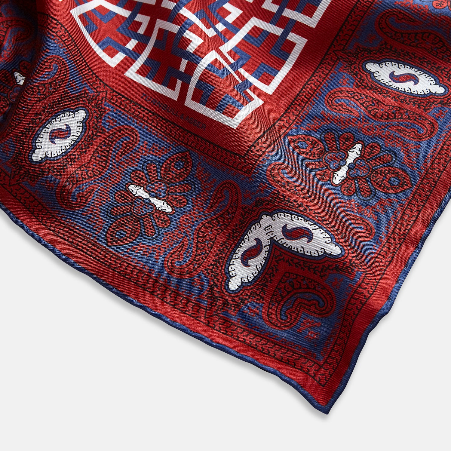 Image 7 of product Red Square-Patterned and Paisley Patterned Silk Pocket Square