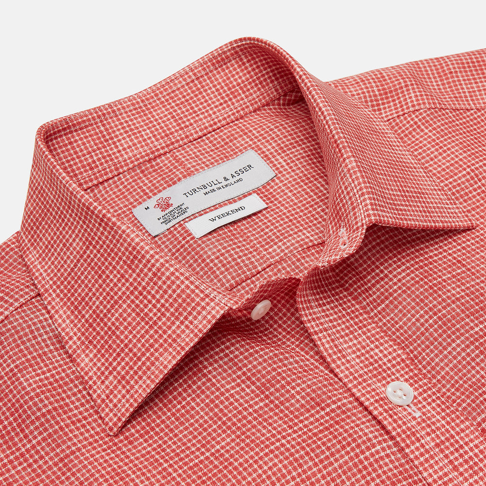 Weekend Fit Red Check Linen Shirt with Derby Collar and 1-Button Cuffs