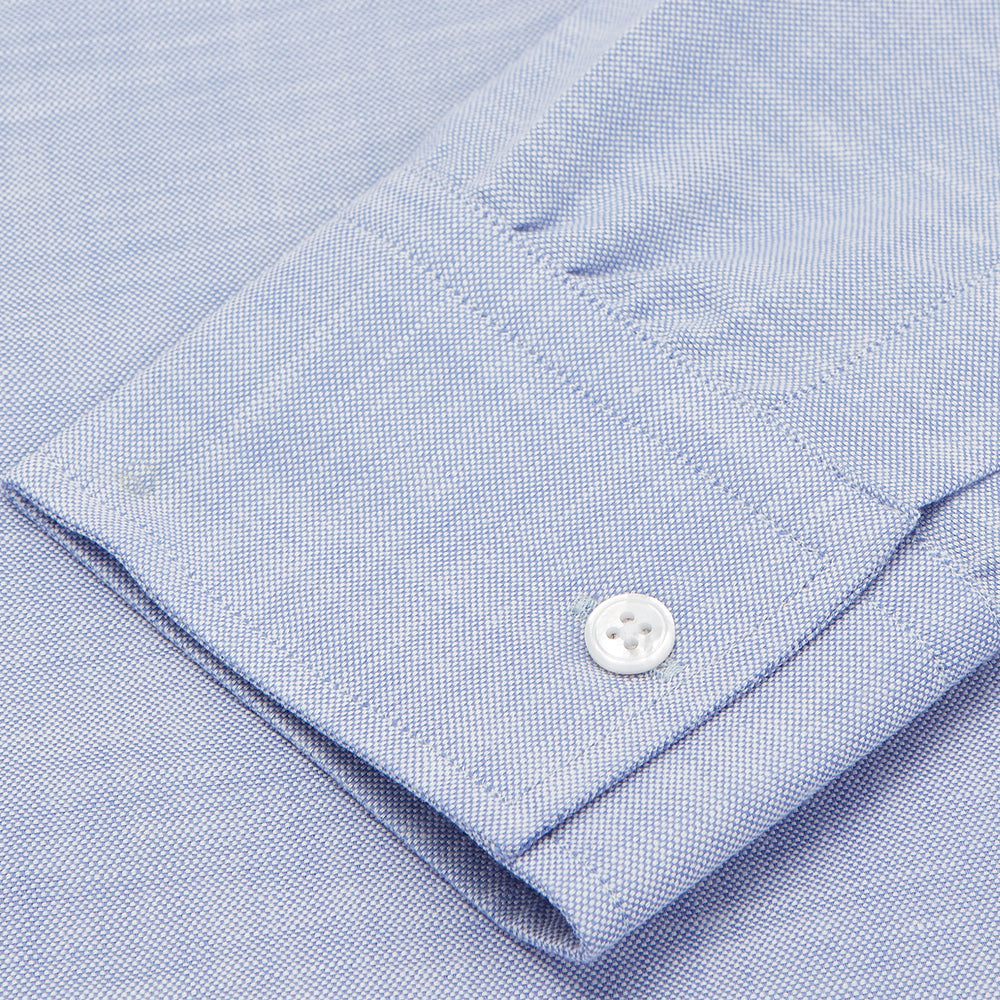 Mid-Blue Chambray Weekend Fit Shirt with Dorset Collar and 1-Button Cuffs