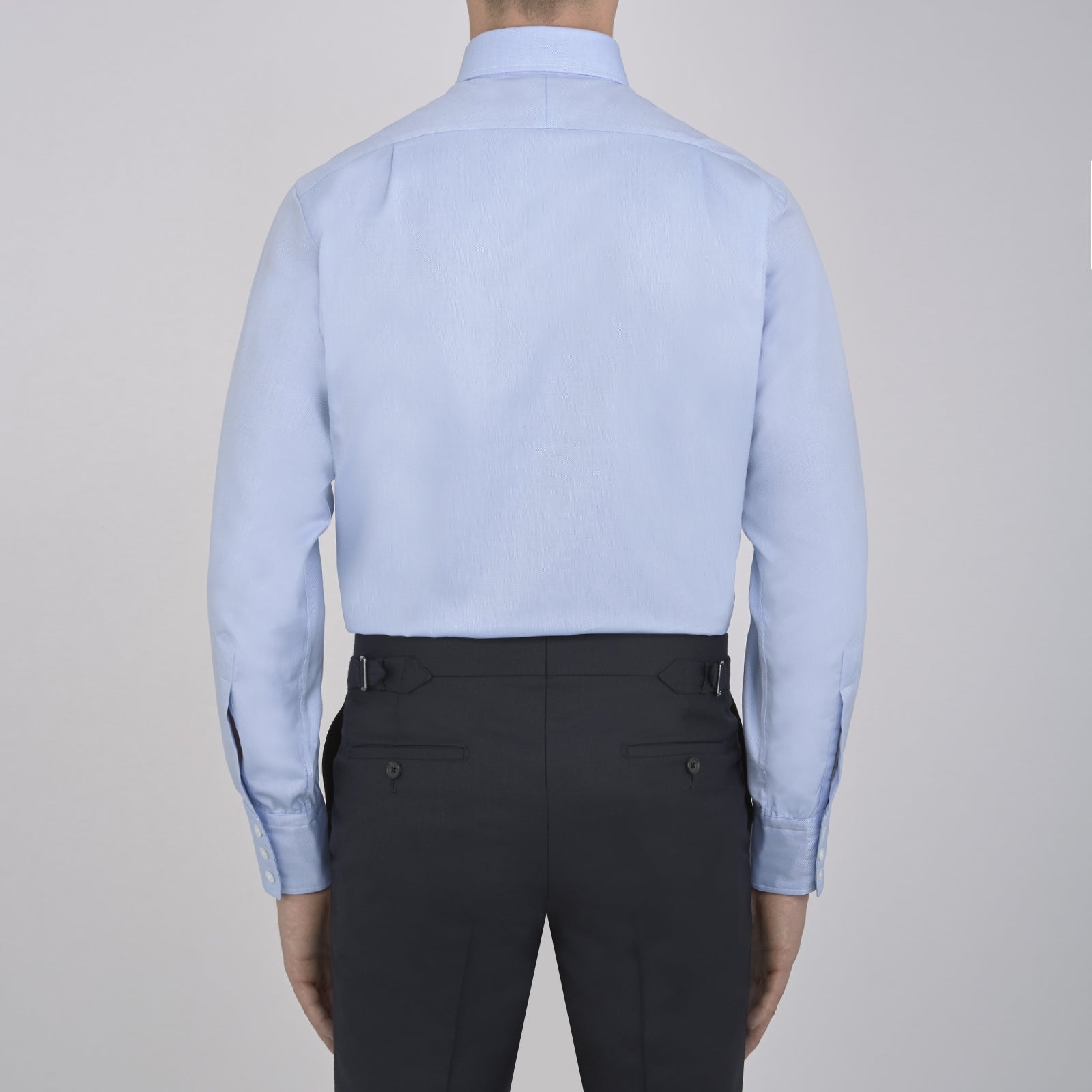 <div>Light Blue Royal Oxford Cotton Shirt with Button-Down Collar and 3-Button Cuffs</div>
<div>&nbsp;</div>