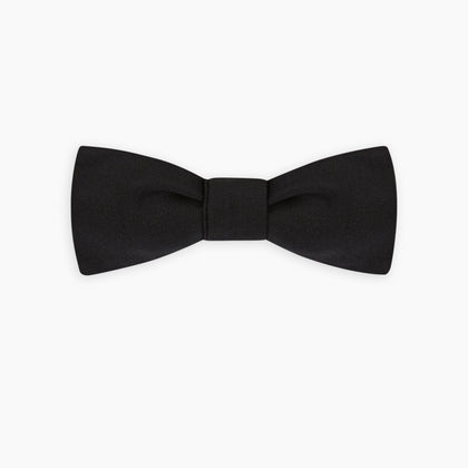 Black Narrow Silk Bow Tie Image 4