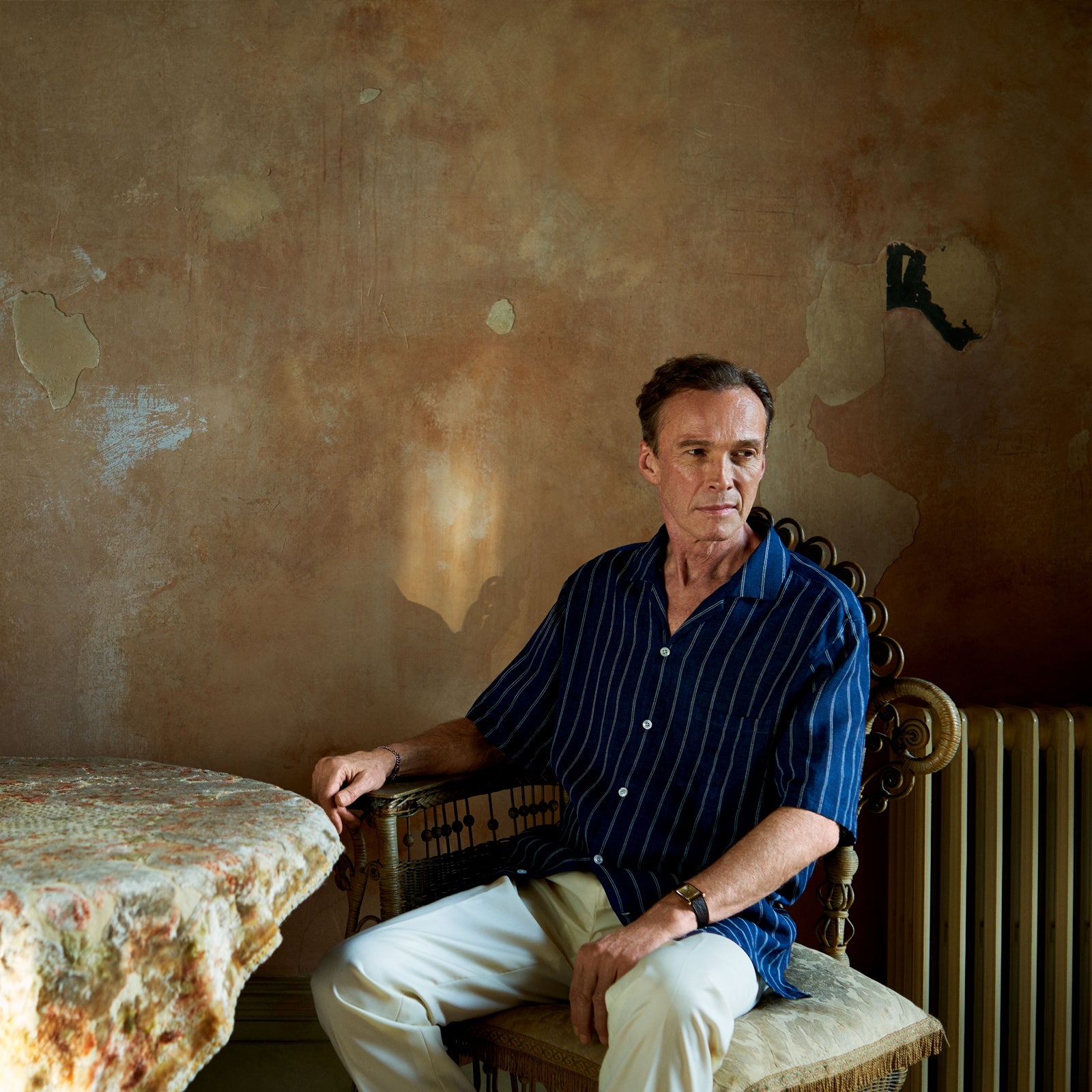 Image 2 of product Holiday Fit Stripe Linen Short Sleeve Shirt with Revere Collar