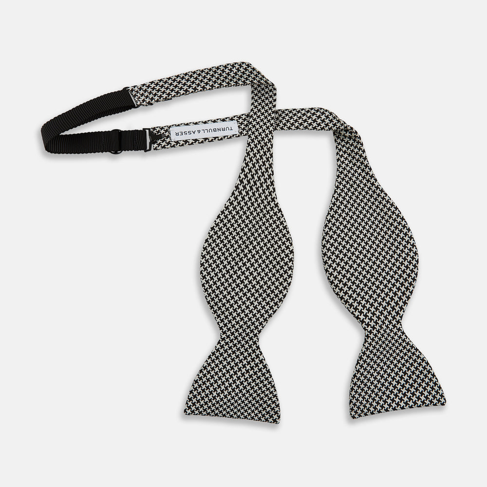 Fine Puppytooth Monochrome Silk Bow Tie