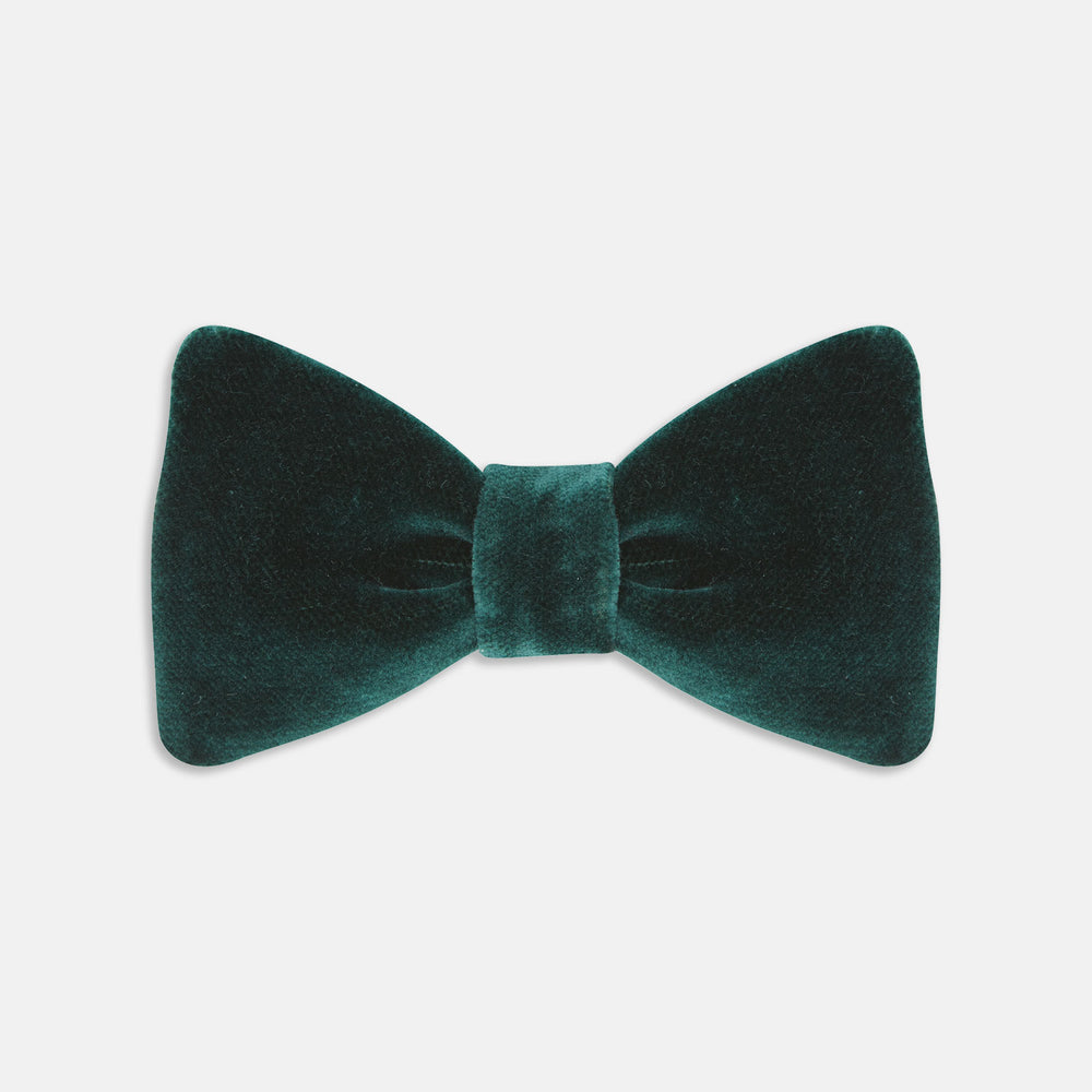 The Green Velvet Bow Tie by Turnbull & Asser, ideal for formal events, is displayed against a plain white background.